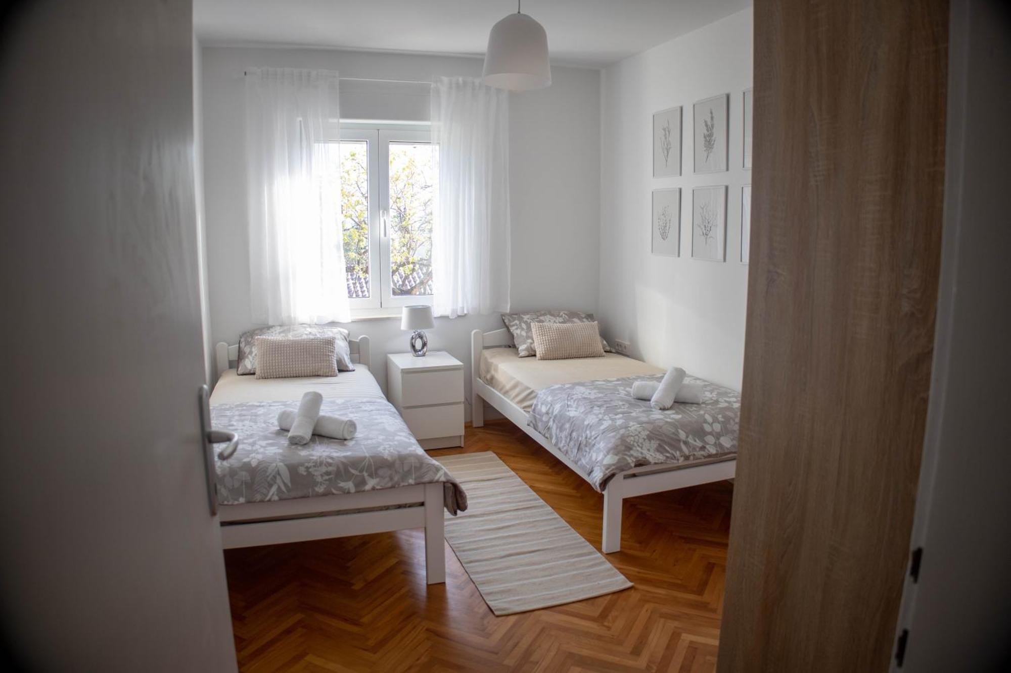 Green Park And Sunny Terrace Apartments Ankaran Kültér fotó